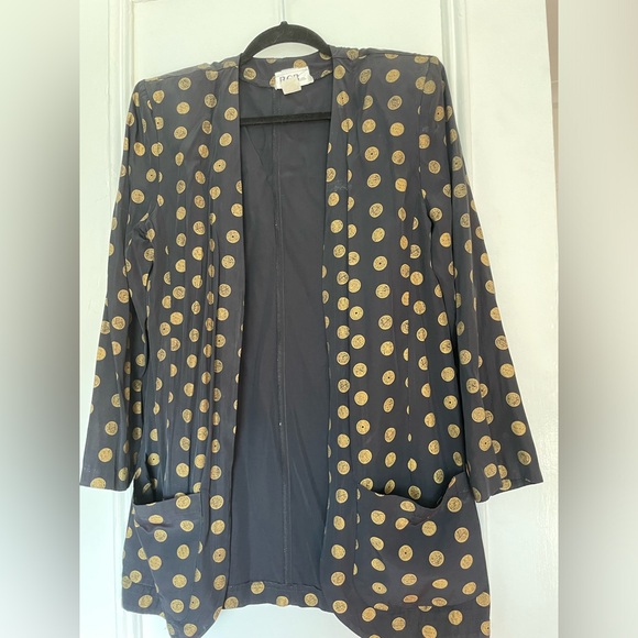 BGB Jackets & Blazers - Vintage blazer BGB black and gold